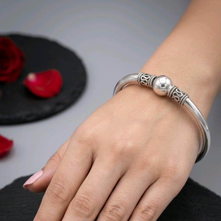 Sterling Silver Ball Kada Bangle